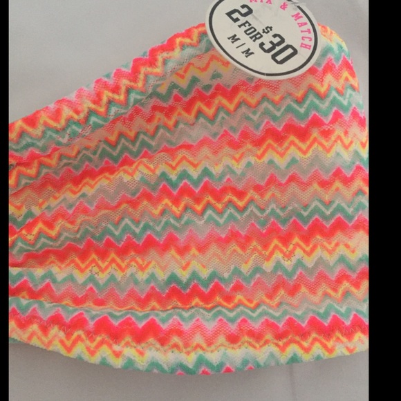NEW Victoria's Secret PINK Chevron Bandeau Bra M