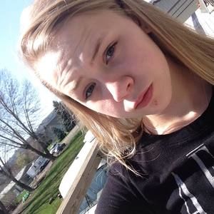 Meet your Posher, Leeann