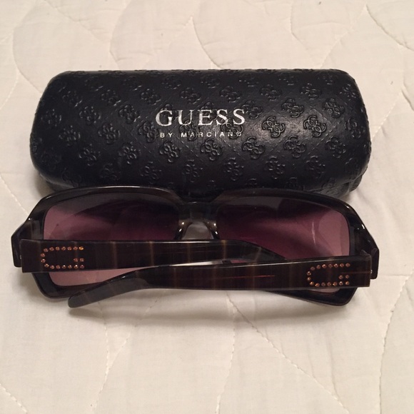 Guess sunglasses - Picture 2 of 4