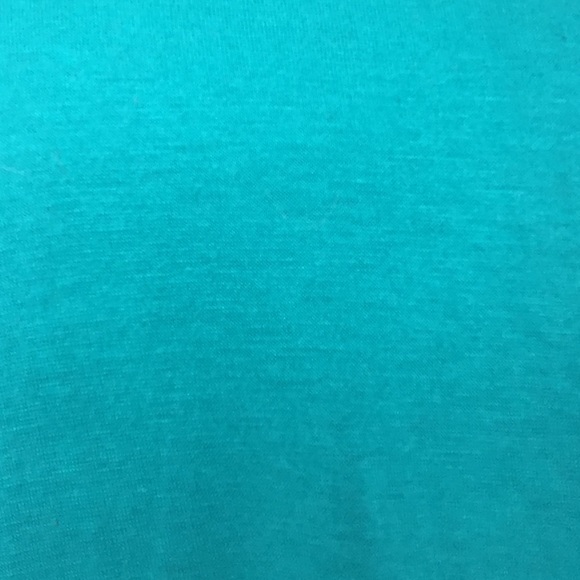 Turquoise super soft loose tank top - Picture 3 of 4
