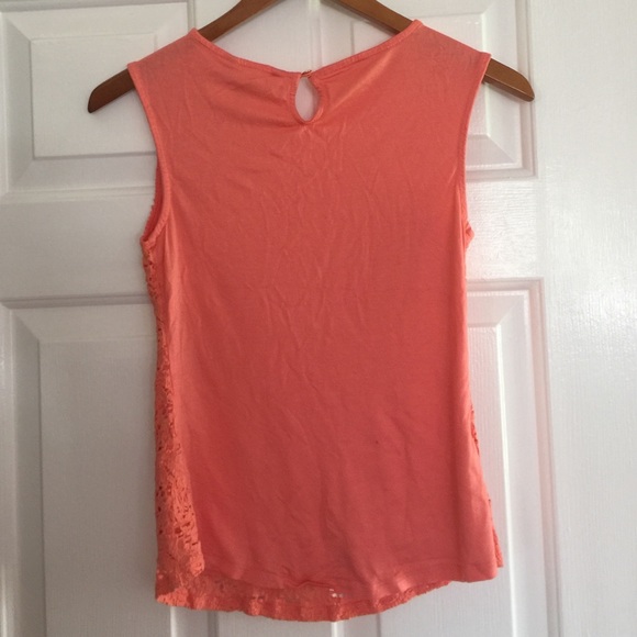 Lace sleeveless shirt - Picture 2 of 2