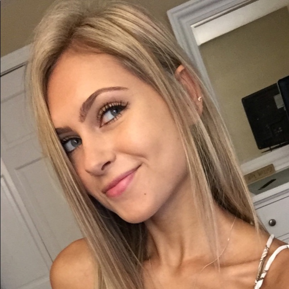 Meet your Posher, Lyndsey