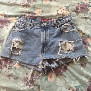 High Waisted Levi Shorts
