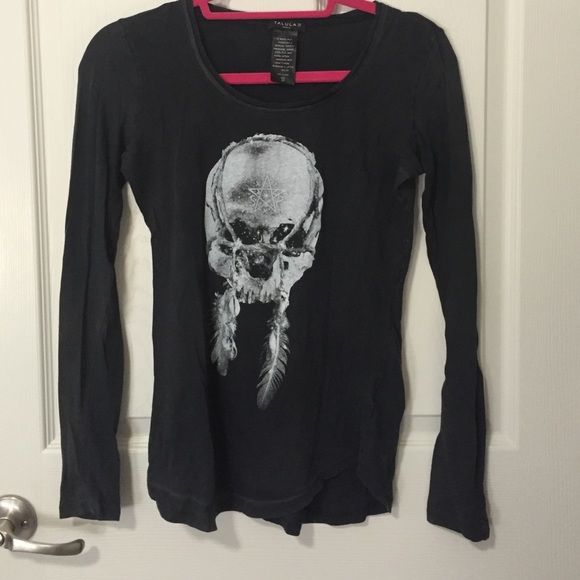 Long sleeved Aritzia Talula top