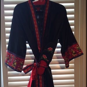 Short Chinese Robe and matching slippers