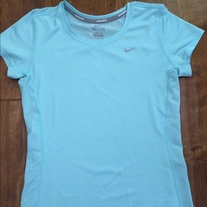 Nike Workout Shirt 🏃🏻