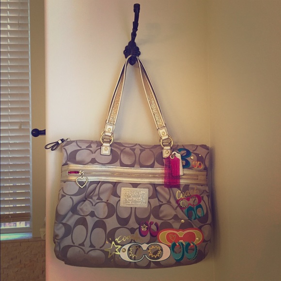 Coach poppy zipper tote