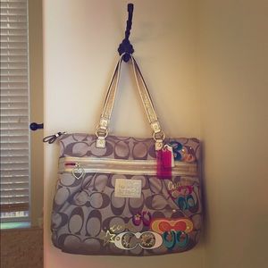 Coach poppy zipper tote