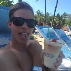 Meet your Posher, Ryan