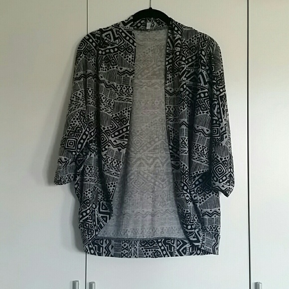 Grey Geometric Print Cardigan
