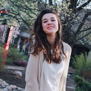 Meet your Posher, Makala