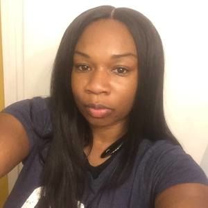 Meet your Posher, Dionne