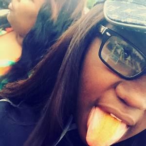 Meet your Posher, Deandrea