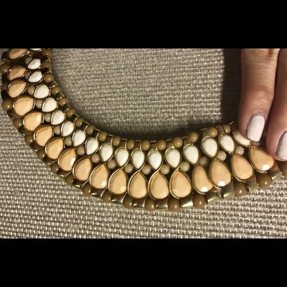 Neutral Bead Statement Necklace - Picture 4 of 4