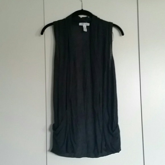 Sleeveless Grey Flyaway