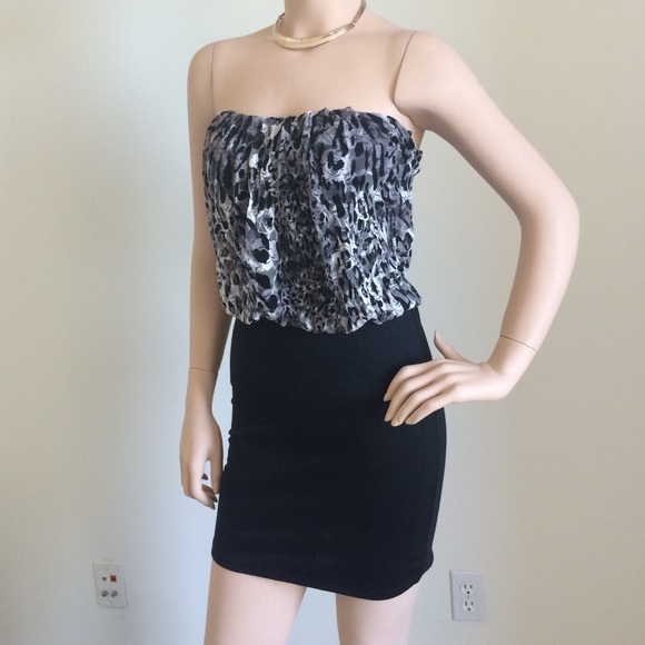 ❗️SALE❗️Stylish mini dress - Picture 1 of 2