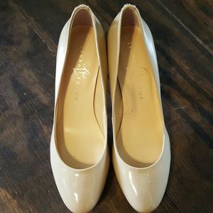 Nude Ivanka Trump heels