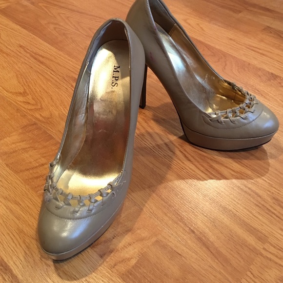 Tan heels