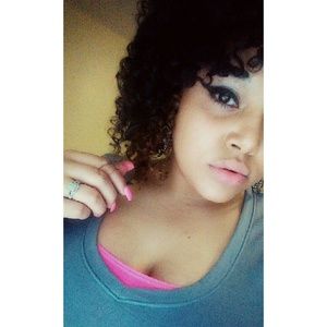 Meet your Posher, Samantha