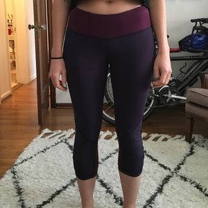 Lululemon running crop