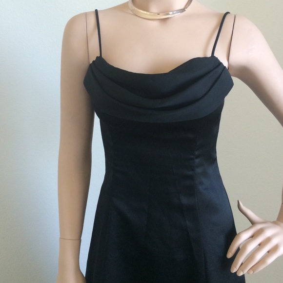 Gorgeous black long prom dress - Picture 2 of 3