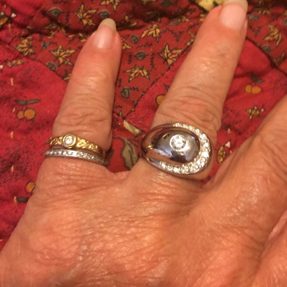 ❤️‍🔥 Heavy 14K White Gold Diamond Ring - Picture 3 of 4