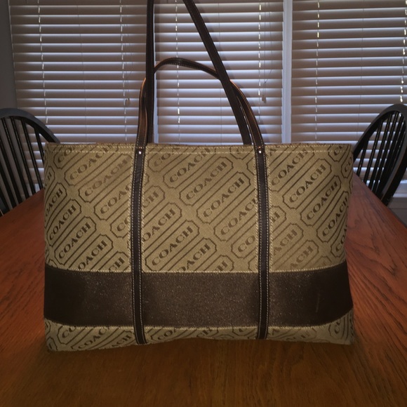 Coach Pocket Book