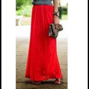 NWT Flowing Red Maxiskirt