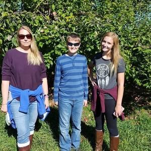 Meet your Posher, Danielle