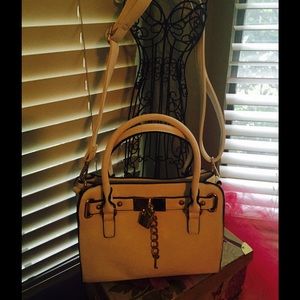 Dainty White summer small bag clutch / shoulder