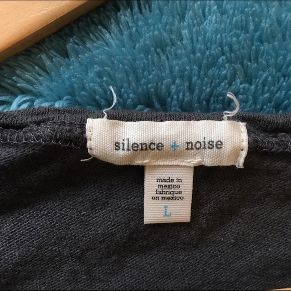 Dark gray tee shirt - Picture 3 of 3