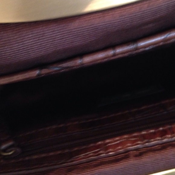 Nine West clutch - Picture 4 of 4