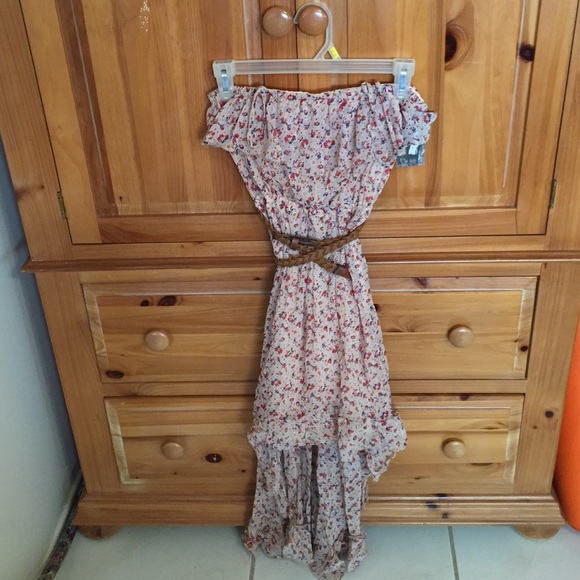 Hi-Low dress. Never worn - Picture 1 of 4