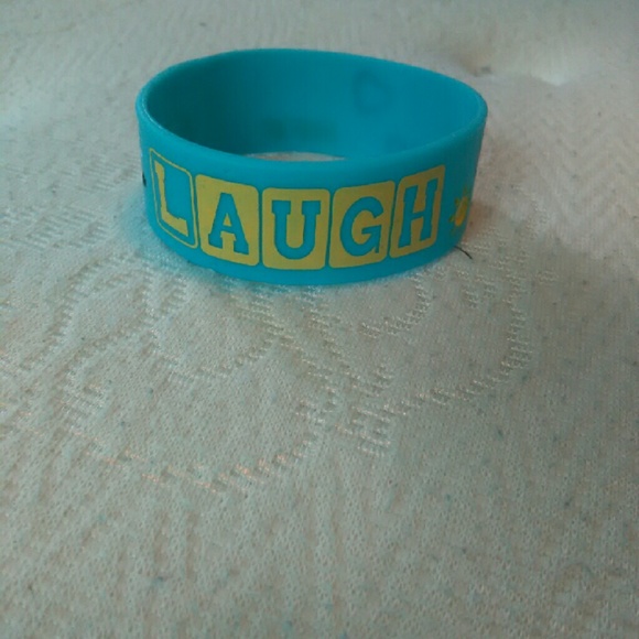 Bracelet - Picture 1 of 2