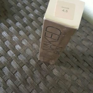 Urban Decay Naked Foundation