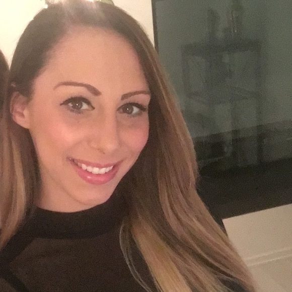 Meet your Posher, Kristen - Picture 4 of 4