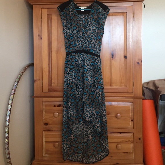Dress - Picture 1 of 2