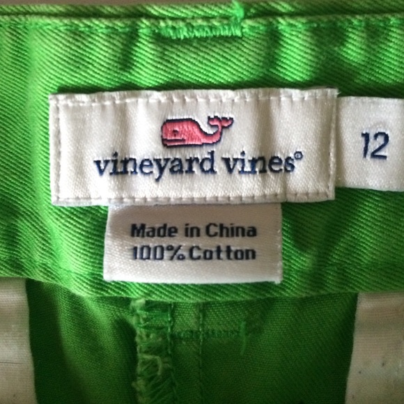 Vineyard vines shorts - Picture 2 of 3
