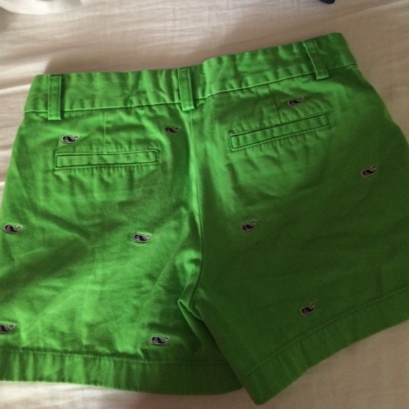 Vineyard vines shorts - Picture 3 of 3