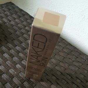 Urban decay NAKED Foundation
