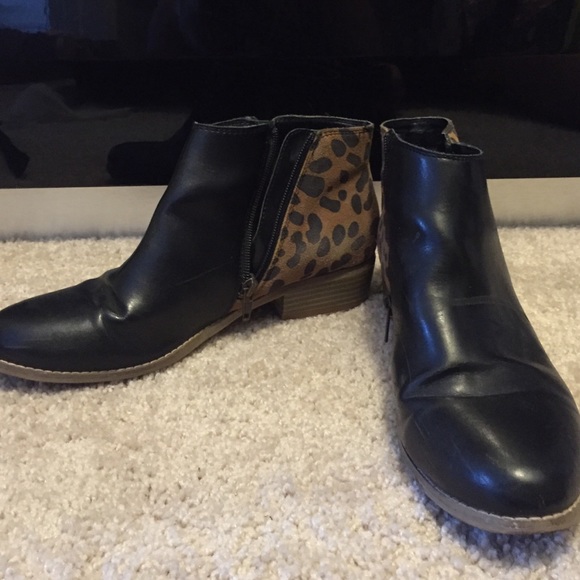 Dolce Vita booties