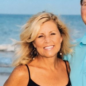 Meet your Posher, Dana