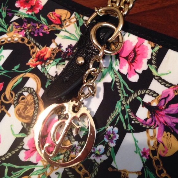 Multi tote matches everything. New ... Never used. - Picture 3 of 4