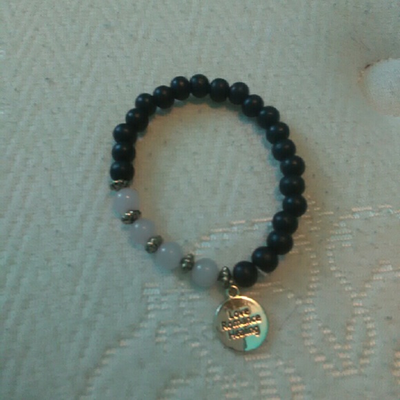 Bracelet - Picture 1 of 1