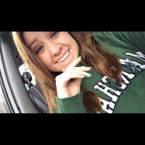 Meet your Posher, Haley