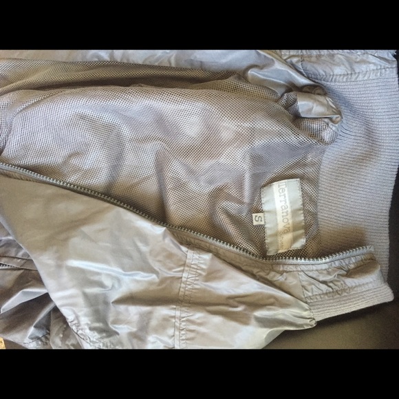 Nylon summer zipper jacket. - Picture 4 of 4