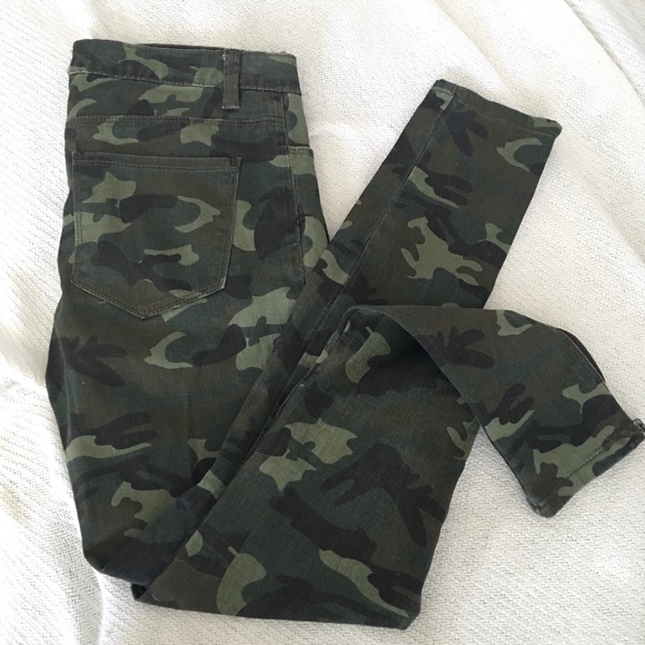 camo pants