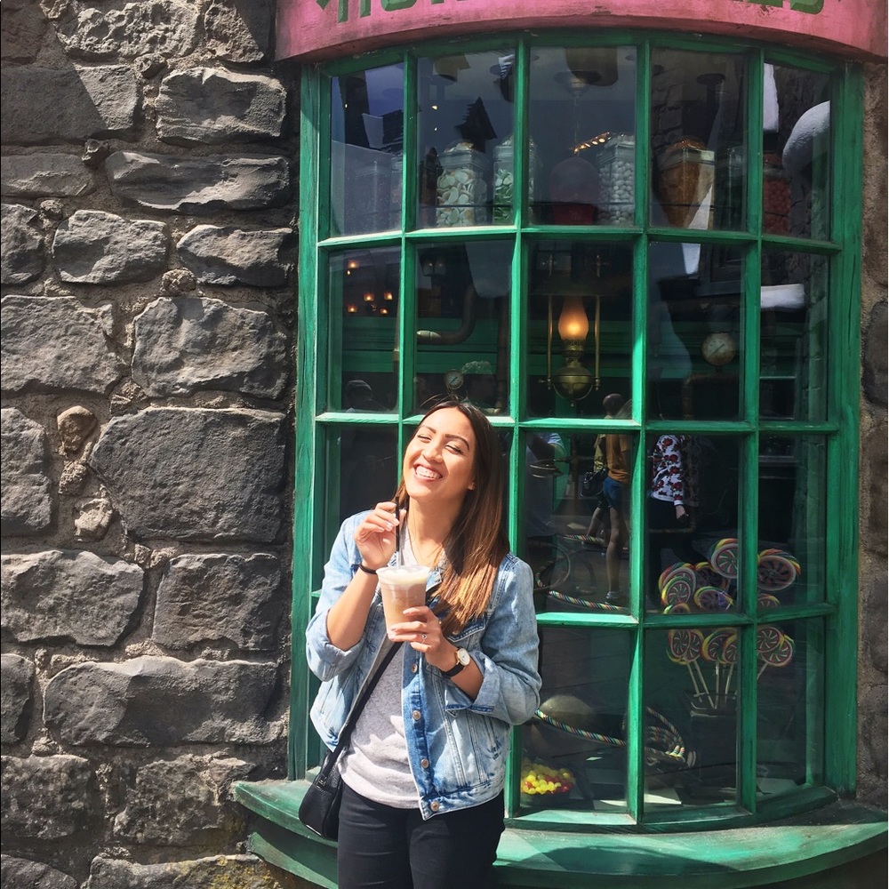 Meet your Posher, Alexandria