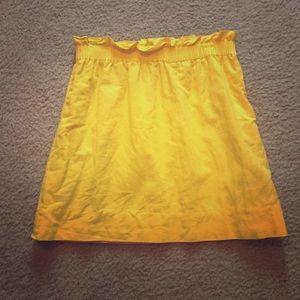 Cute yellow skirt