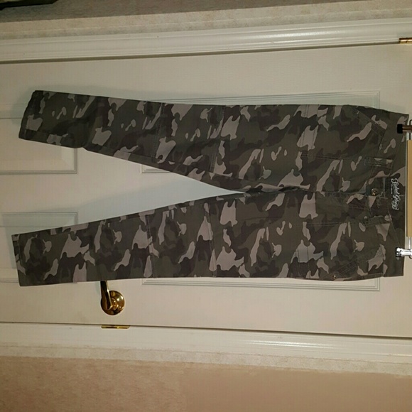 Faded Glory Camo pants size 4